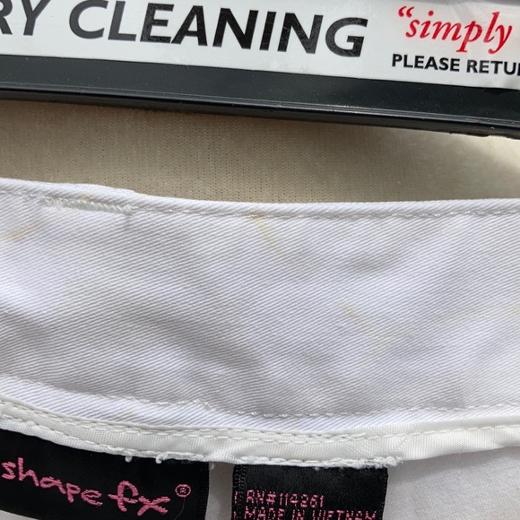 Stretchy “Jeans” - Picture 7 of 9